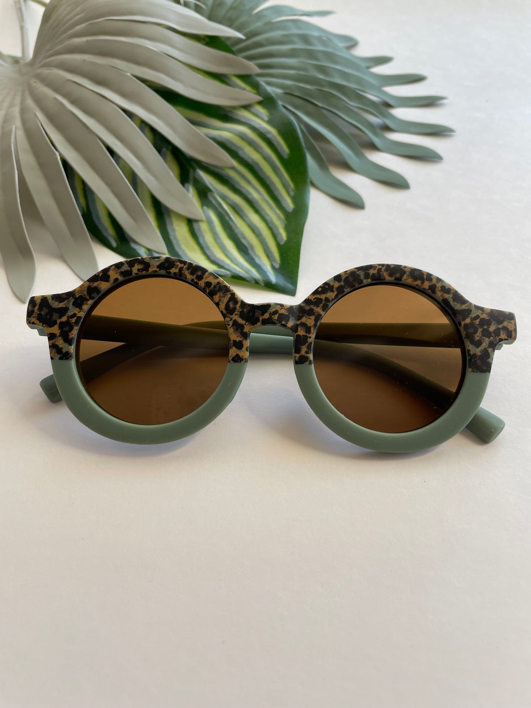 Round Two Tone Sunglasses - Succulent Green Cheetah
