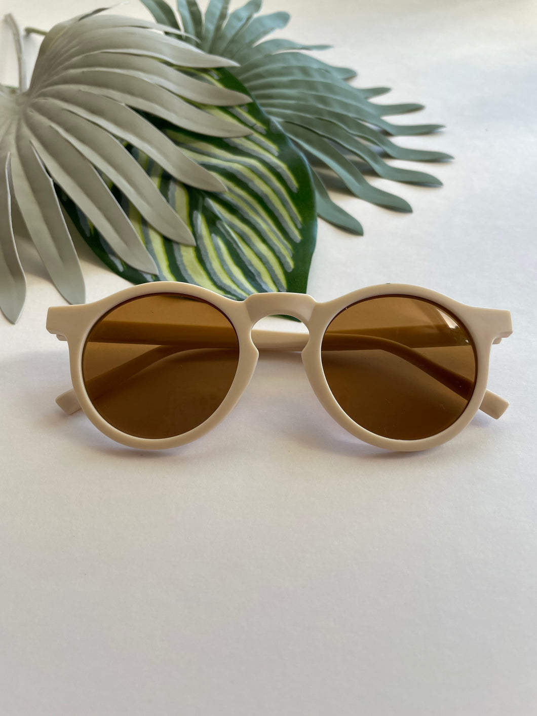 Classic Round Sunglasses - Sand