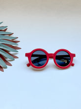 Load image into Gallery viewer, Round Retro Sunglasses - Red
